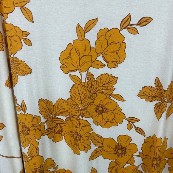 Cynthia Rowley Casual Cream and Gold Floral Short Sleeve Tunic Top Size 3X - Picture 5 of 8